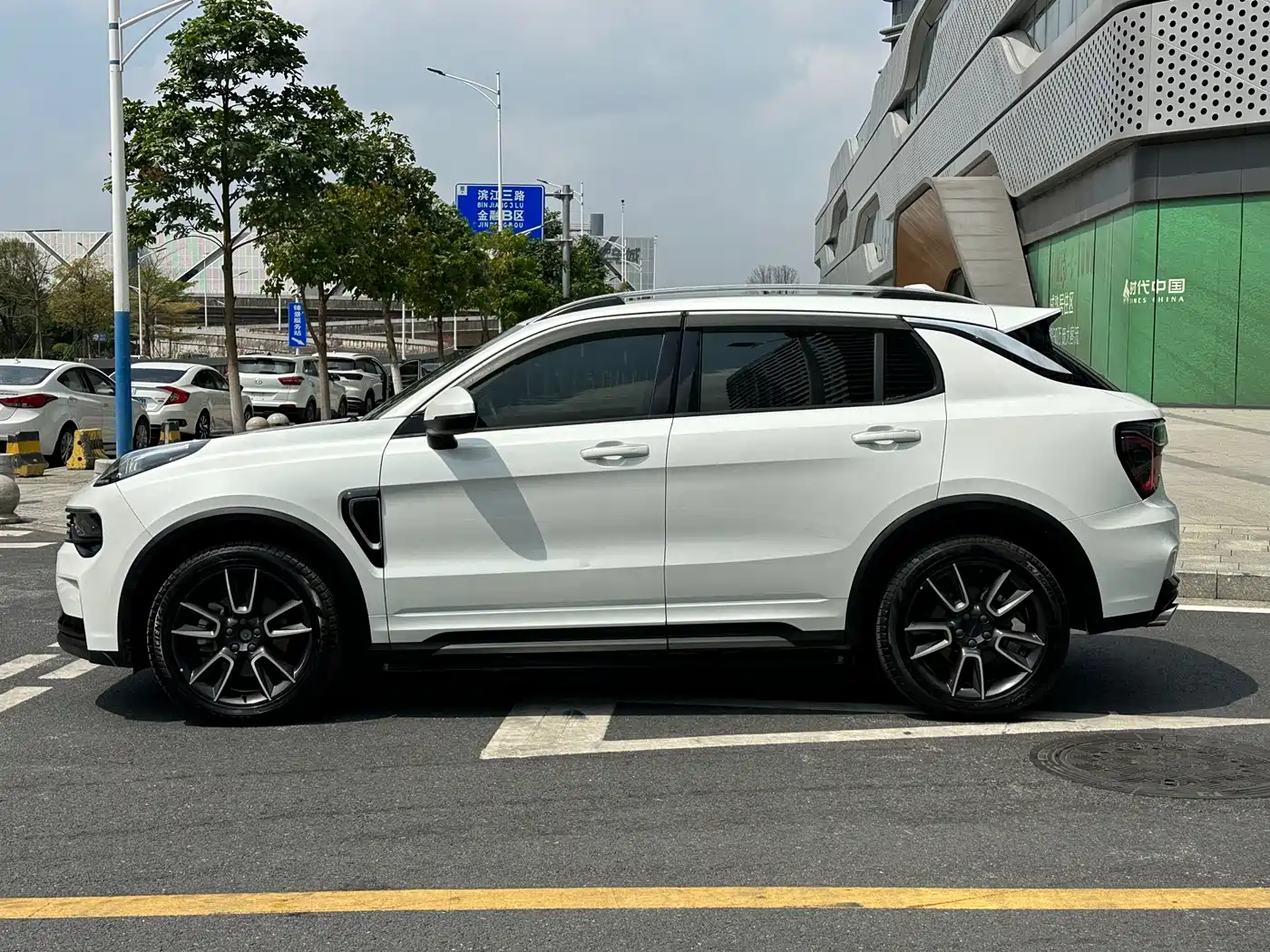 Lynk & Co 01 2021 2.0TD 2WD Pro фото 6