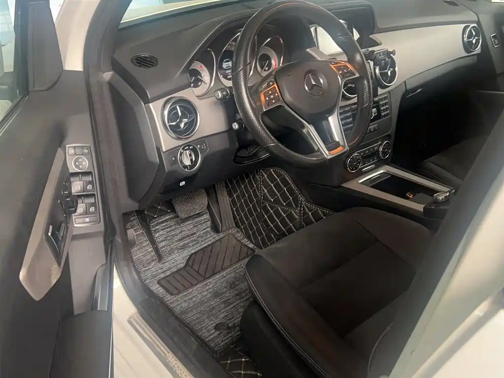 Mercedes-Benz GLK-Class 2015 GLK 260 4MATIC Dynamic Ultimate Edition фото 13