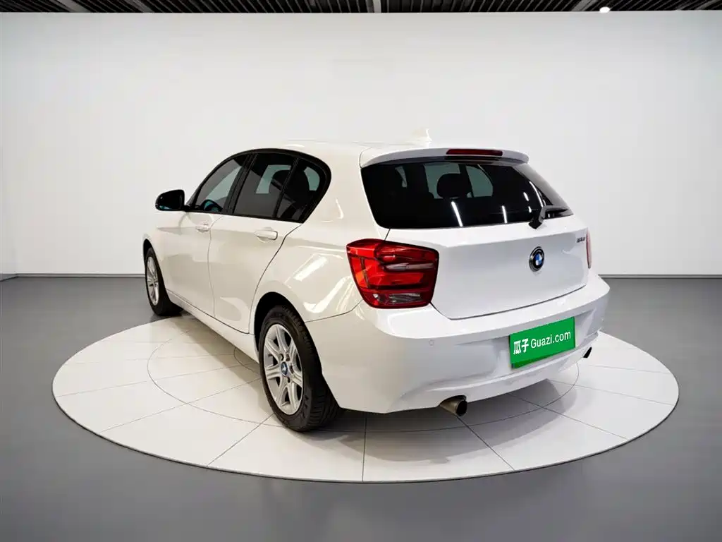BMW 1 Series (Import) 2013 Facelift 116i Leading Model фото 5