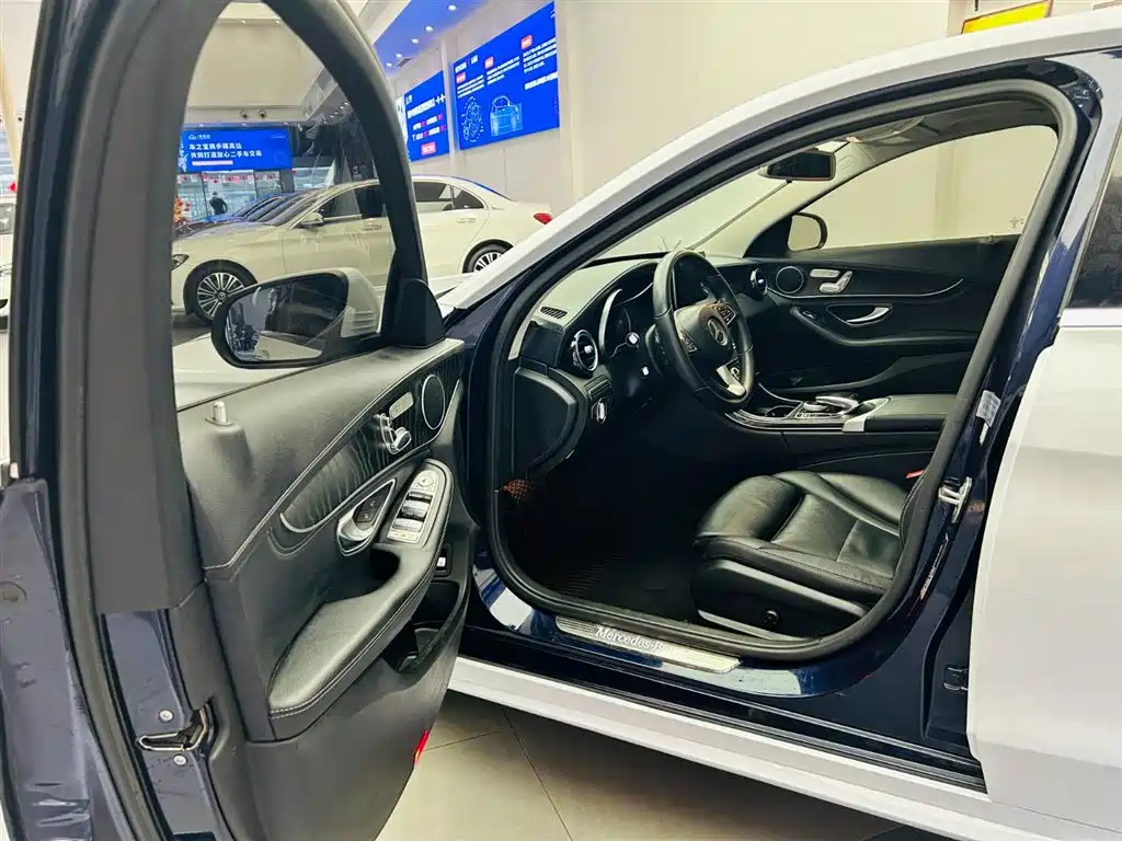 Mercedes-Benz C-Class 2016 C 200 L Sport фото 20