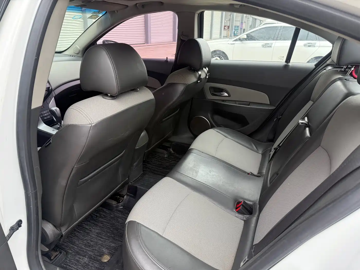 Chevrolet Cruze 2013 Model 1.6L SE AT фото 10