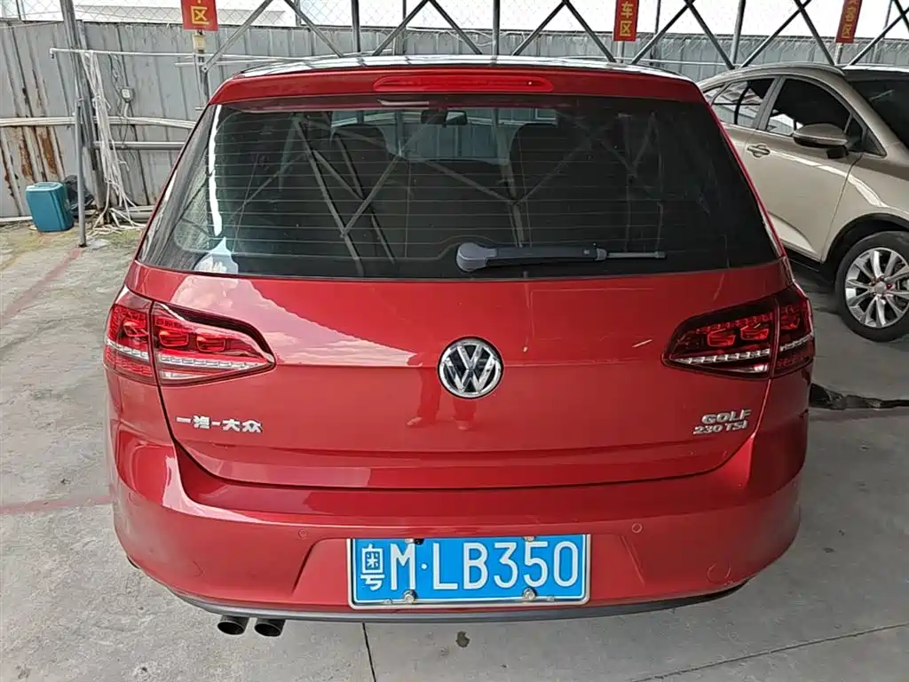 Volkswagen Golf 2017 230TSI Auto Comfort Millionth Anniversary Edition фото 6