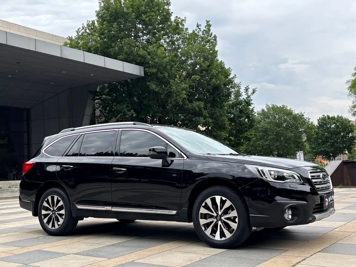 Subaru Outback 2015 2.5i Sport Navigation Edition фото 9