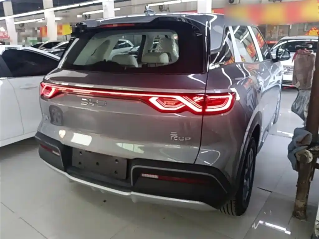 BYD Yuan UP 2025 Model 301KM Navigator фото 7