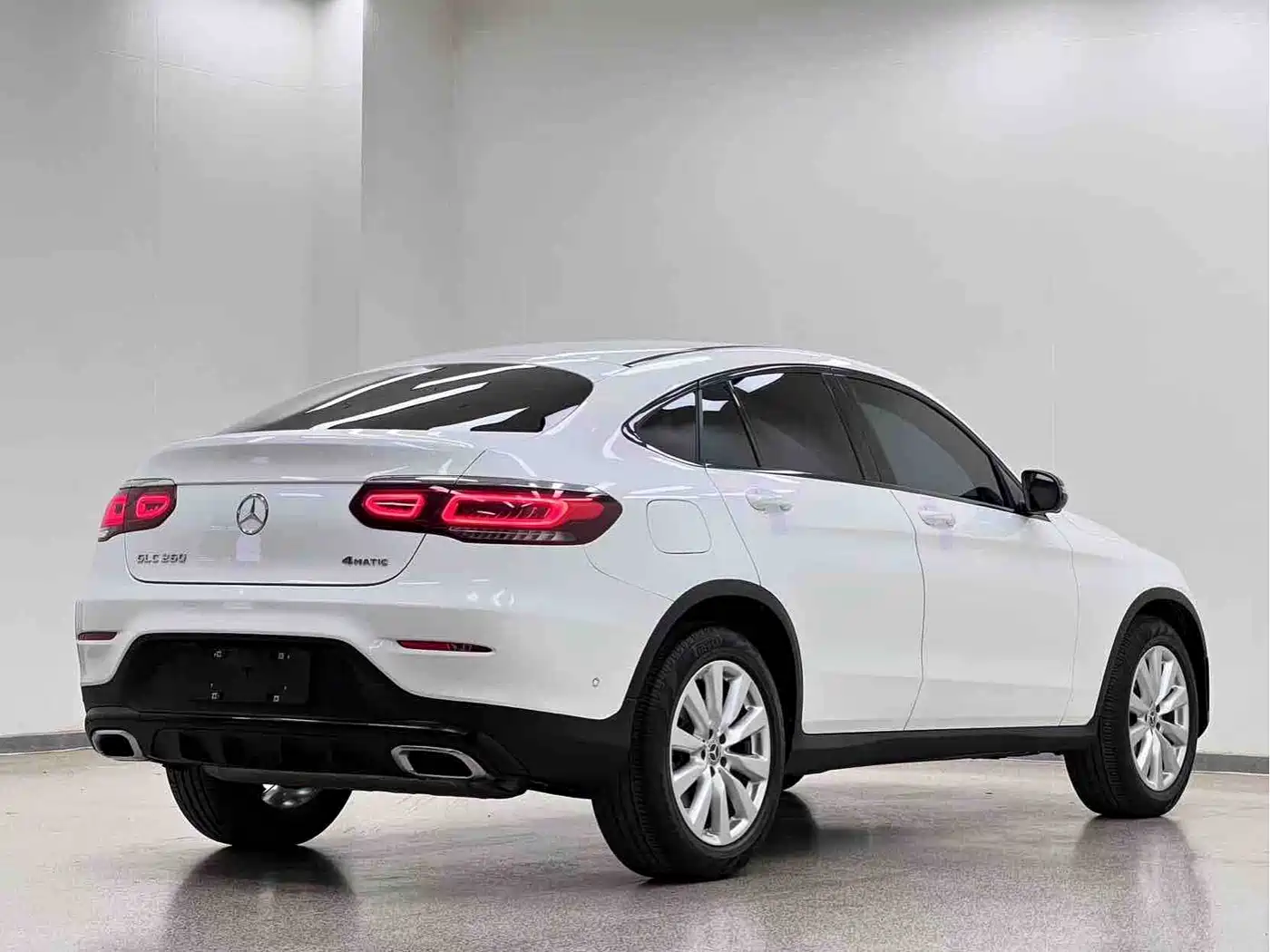 Mercedes-Benz GLC Coupe 2022 Facelift GLC 260 4MATIC Coupe SUV фото 28