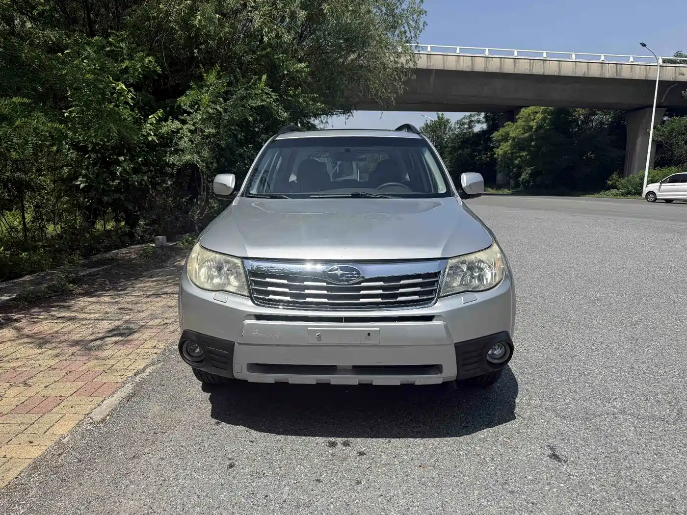 Subaru Forester 2010 2.0XS Automatic Luxury Edition фото 2