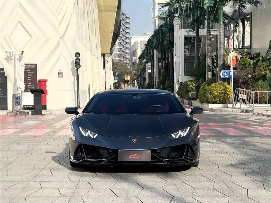 Lamborghini Huracán 2019 Huracán EVO фото 2