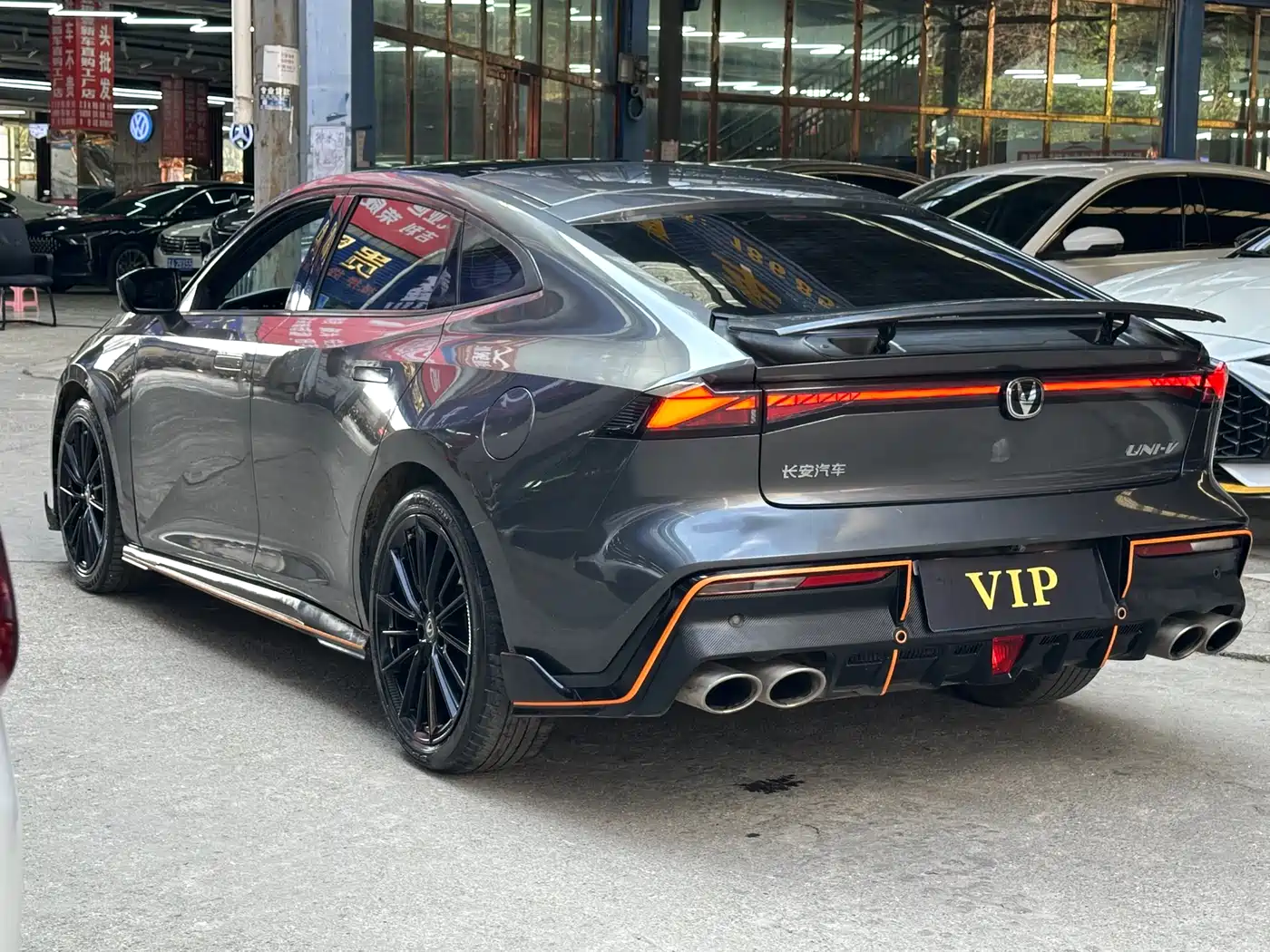 CHANGAN UNI-V