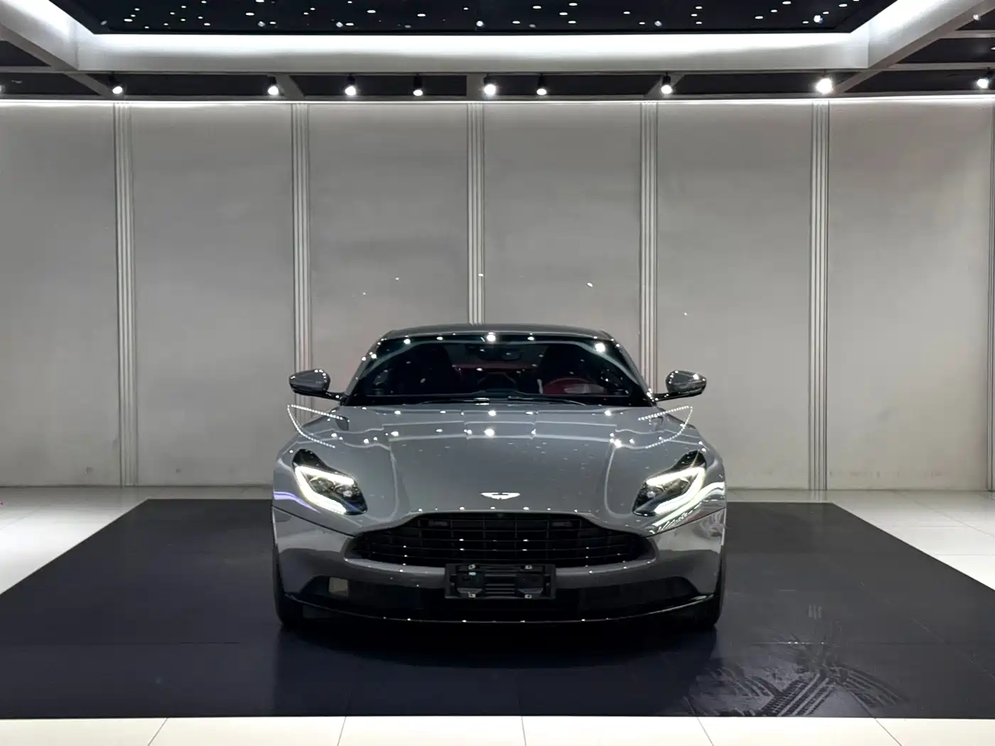 Aston Martin DB11 2022 4.0T V8 Coupe