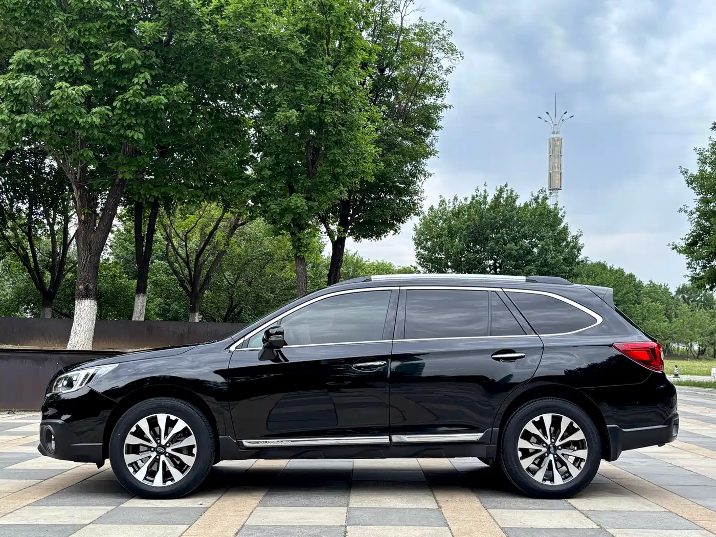 Subaru Outback 2015 2.5i Sport Navigation Edition фото 4