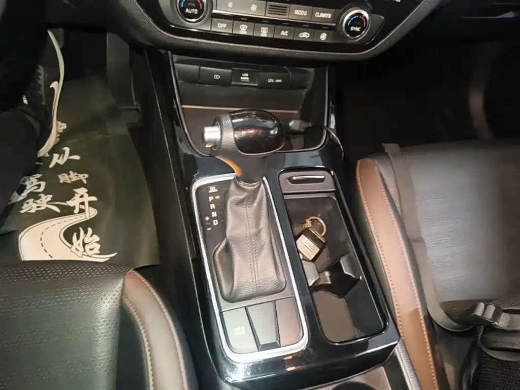 Kia Kaishen 2017 1.8L Automatic GLS фото 14