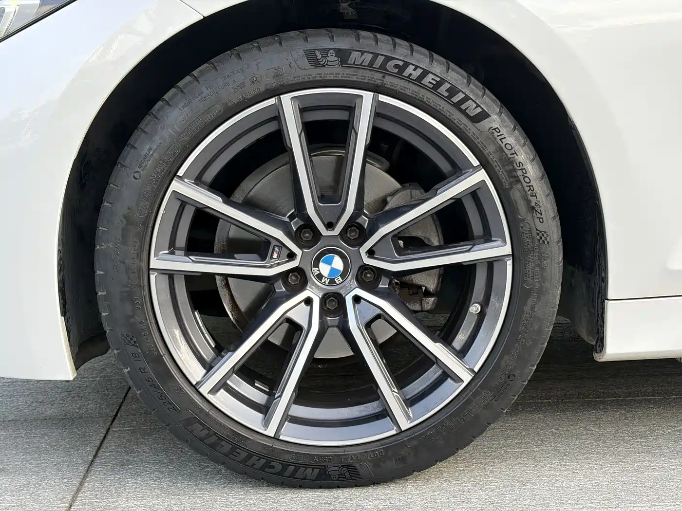BMW 3 Series 2023 320Li M Sport Package фото 9