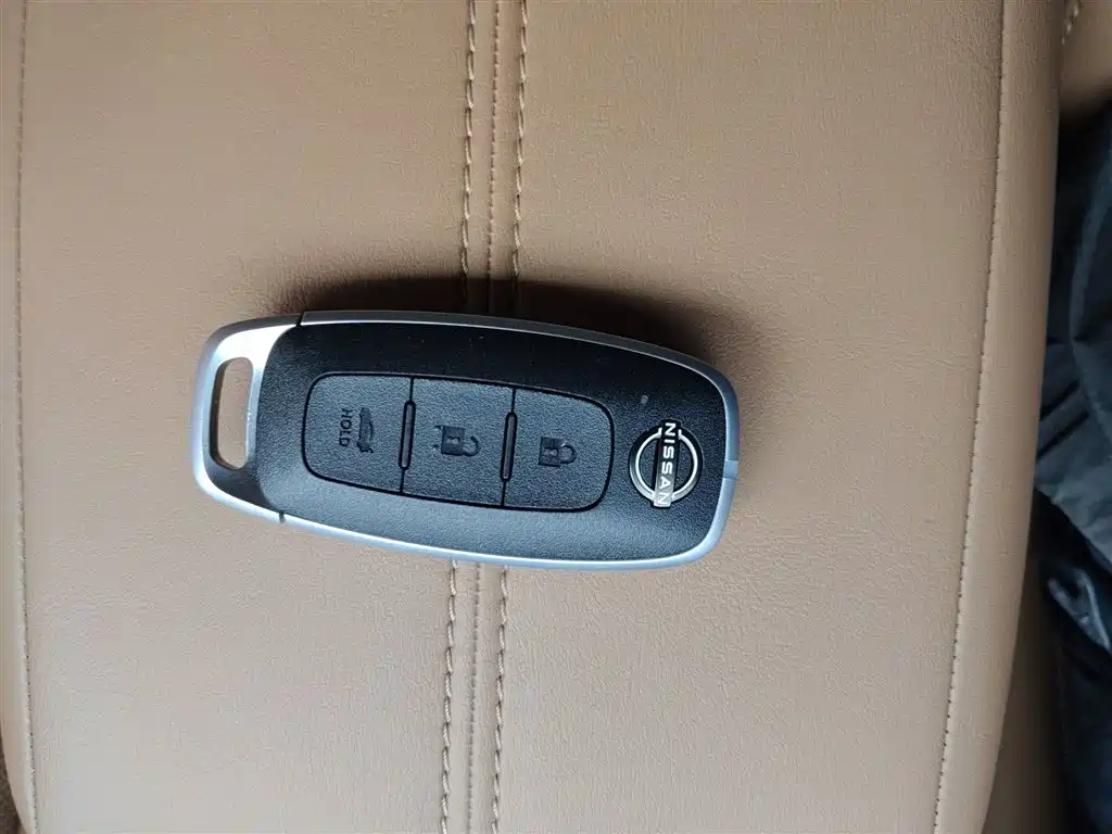 Photo 9 - Nissan Teana