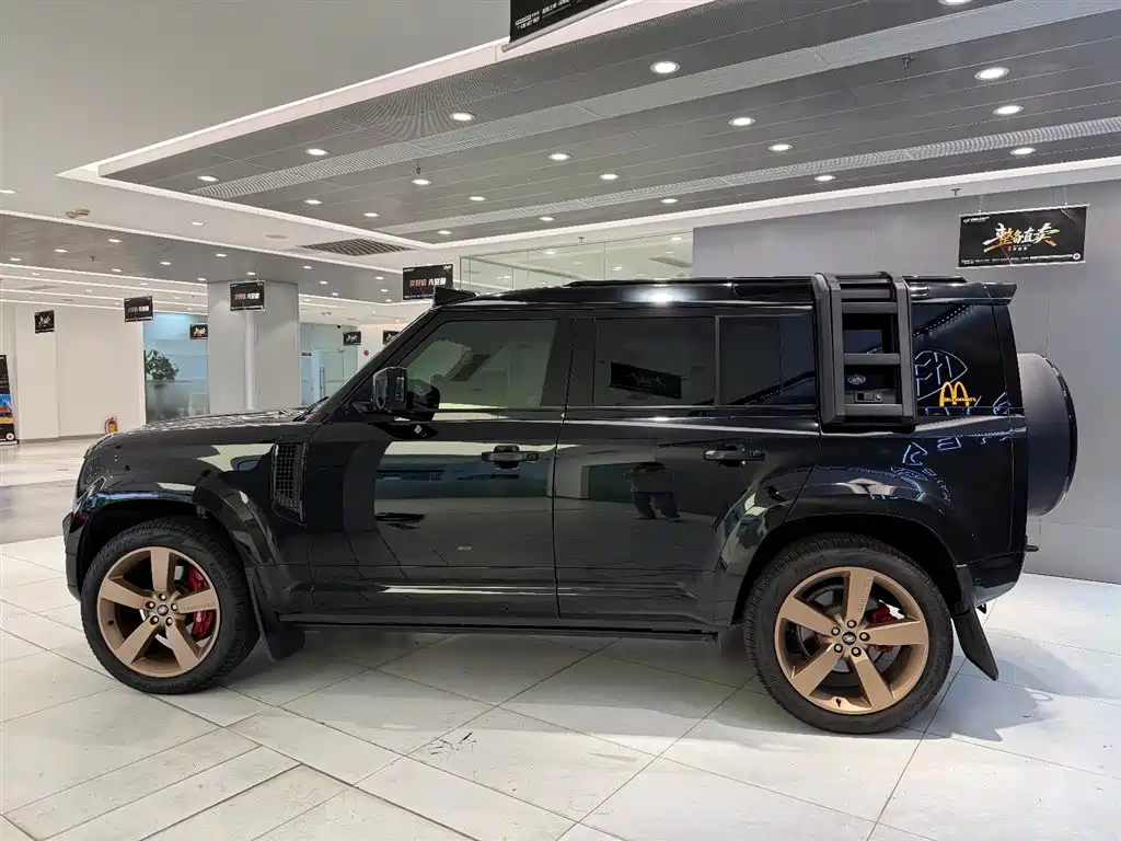 Land Rover Defender 2022 110 P400 X-DYNAMIC HSE фото 6