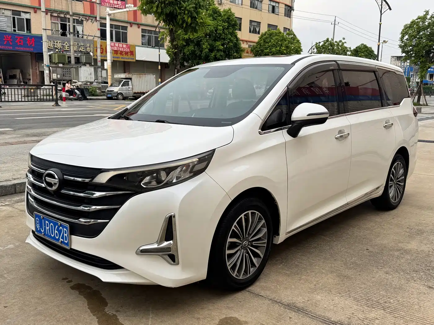GAC Trumpchi Trumpchi M6 2019 270T DCT Premium Edition (7-seater) (China VI)