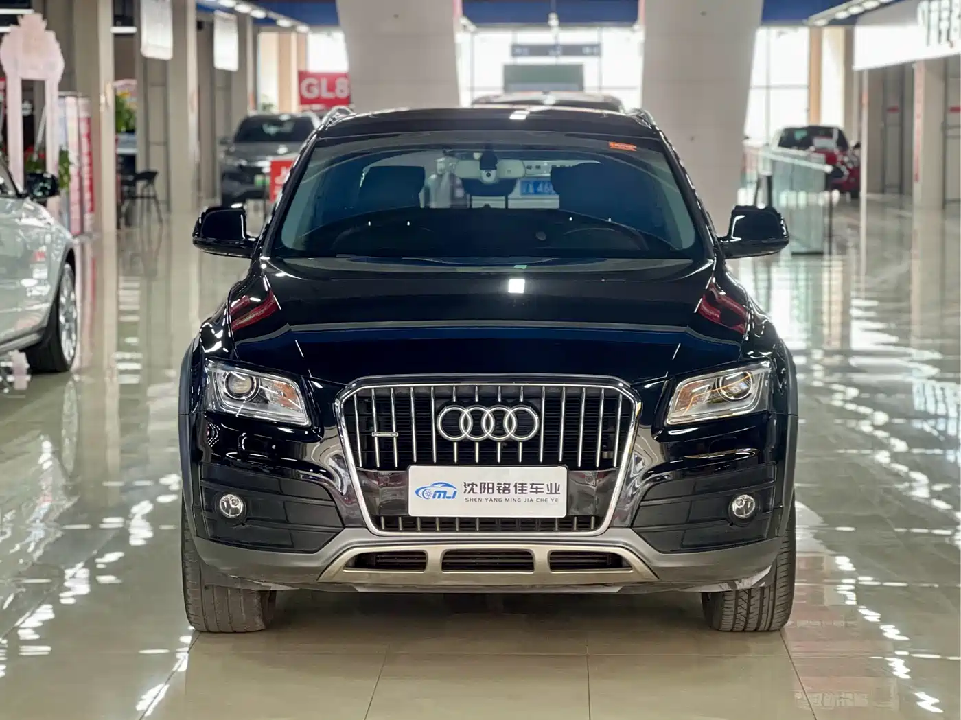 Audi Q5 2017 Plus 40 TFSI Technology фото 2