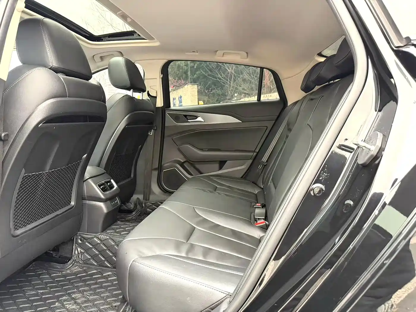 Hongqi H5 2020 1.5T DCT Qi Rhythm Edition фото 6