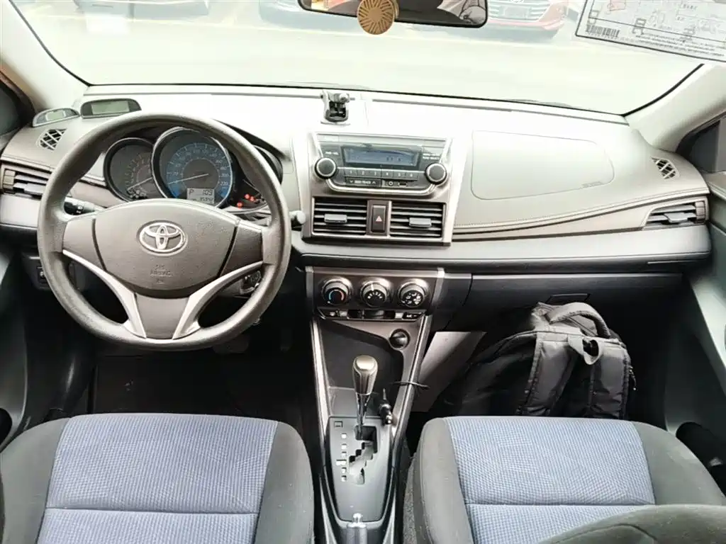 Toyota YARiS L Zhi Xuan 2015 1.5E Auto Charming Edition фото 10