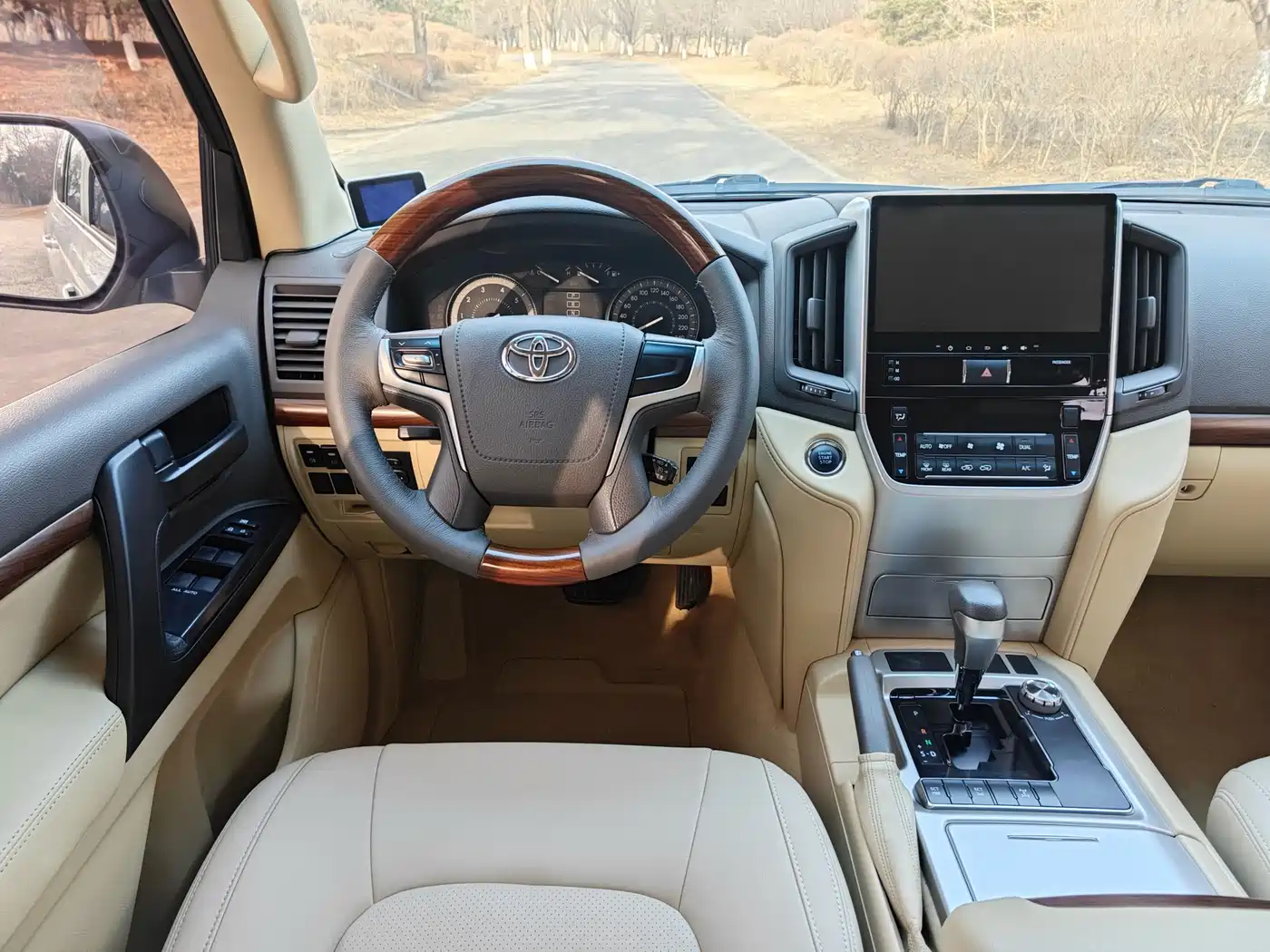 Toyota Land Cruiser (Import) фото 6