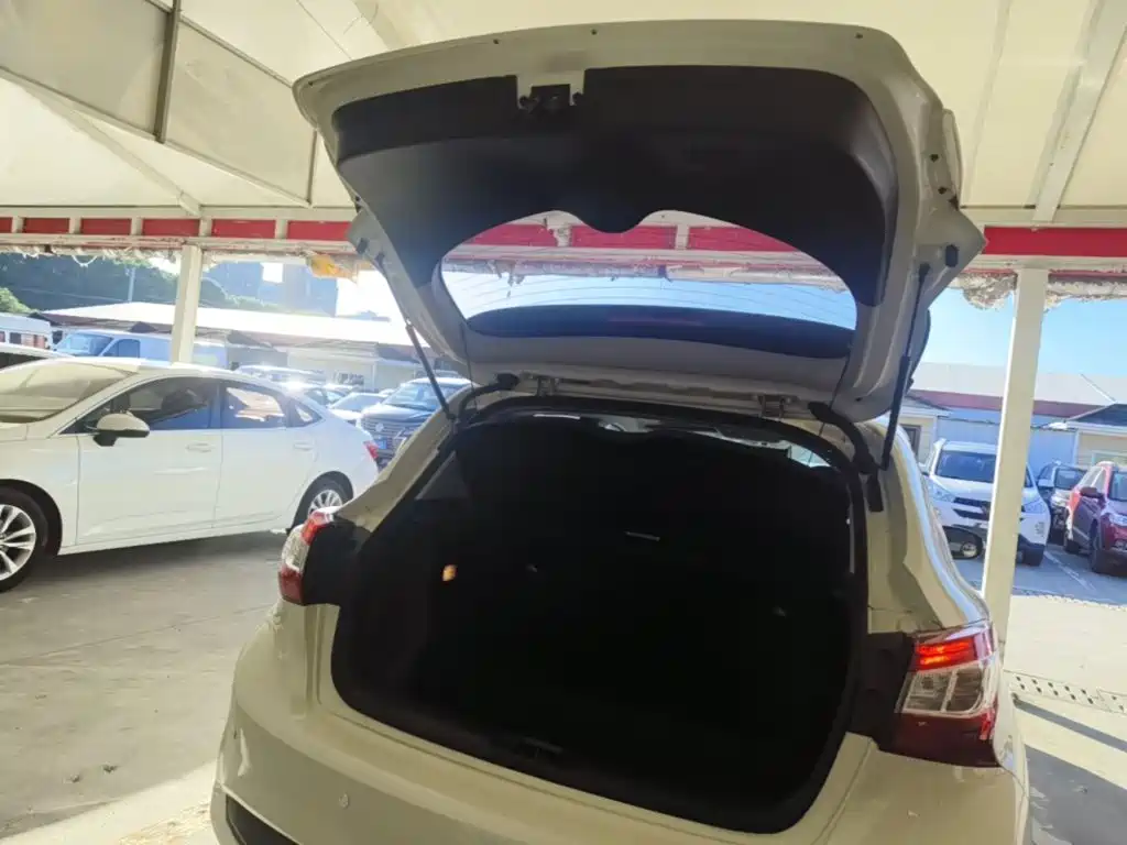 Nissan Tiida 2023 2021 1.6L CVT Smart Drive Edition