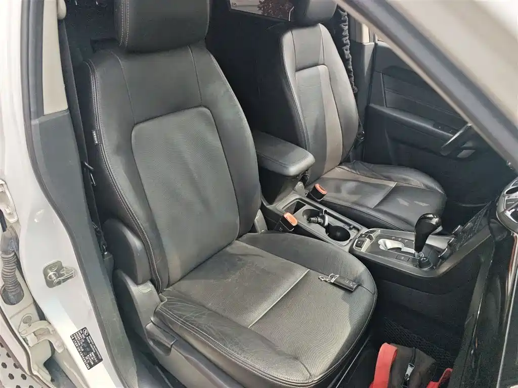 Chevrolet Captiva 2017 2.4L 2WD Luxury Edition 7-Seater фото 24