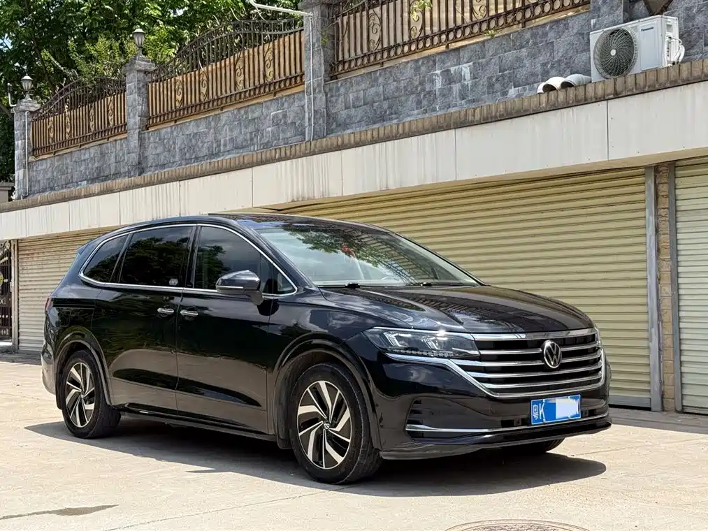 Volkswagen Viloran 2020 330TSI Luxury Edition фото 3