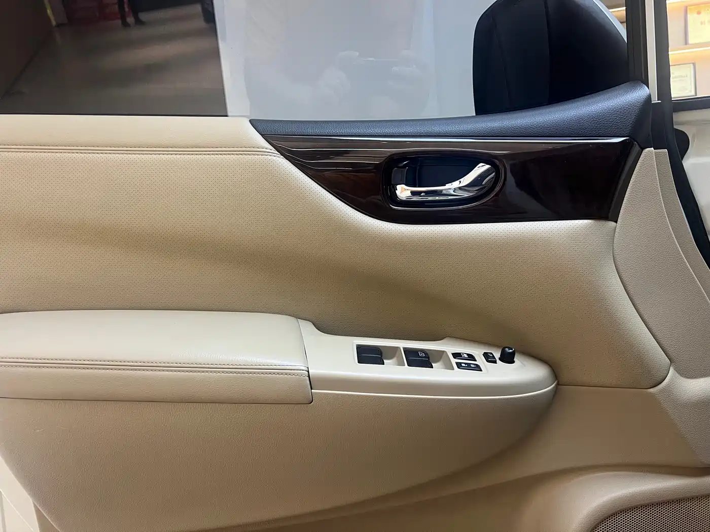 Nissan Quest 2016 2015 3.5L SL