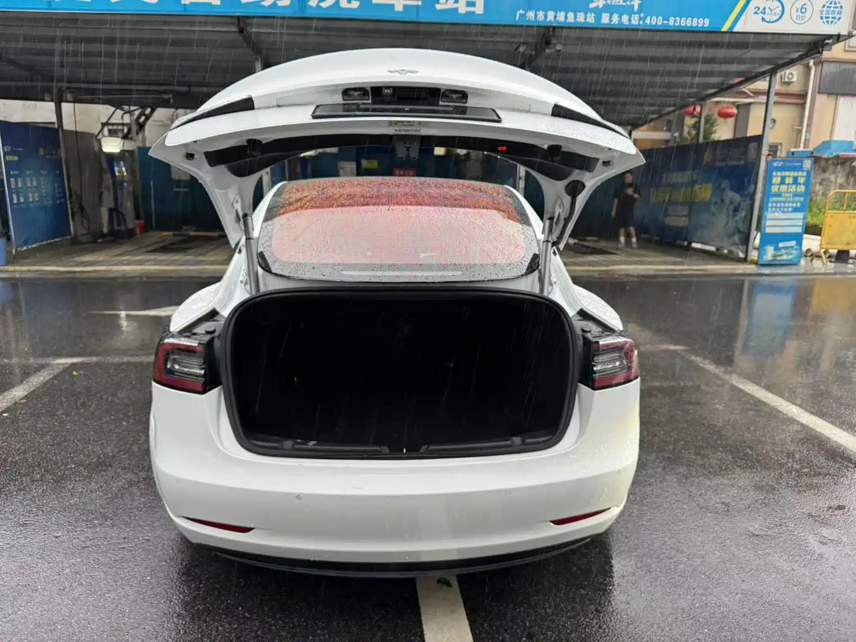 Photo 4 - Tesla Model 3 (Import)