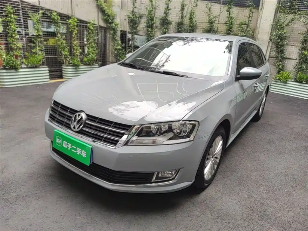 Volkswagen Lavida Tour 2013 1.4TSI Automatic Comfort фото 2