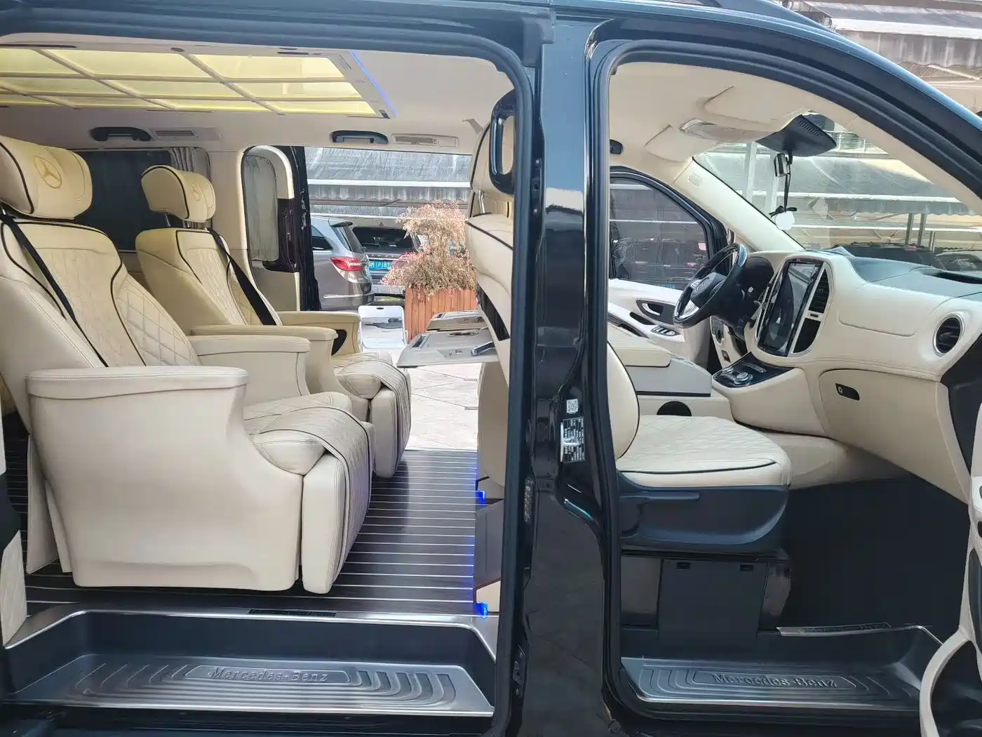 Mercedes-Benz Vito 2018 2.0T Business Edition China VI фото 8