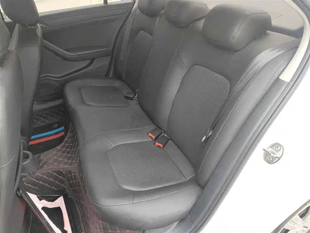 Volkswagen Jetta 2015 Value Edition 1.6L Automatic Fashion фото 17