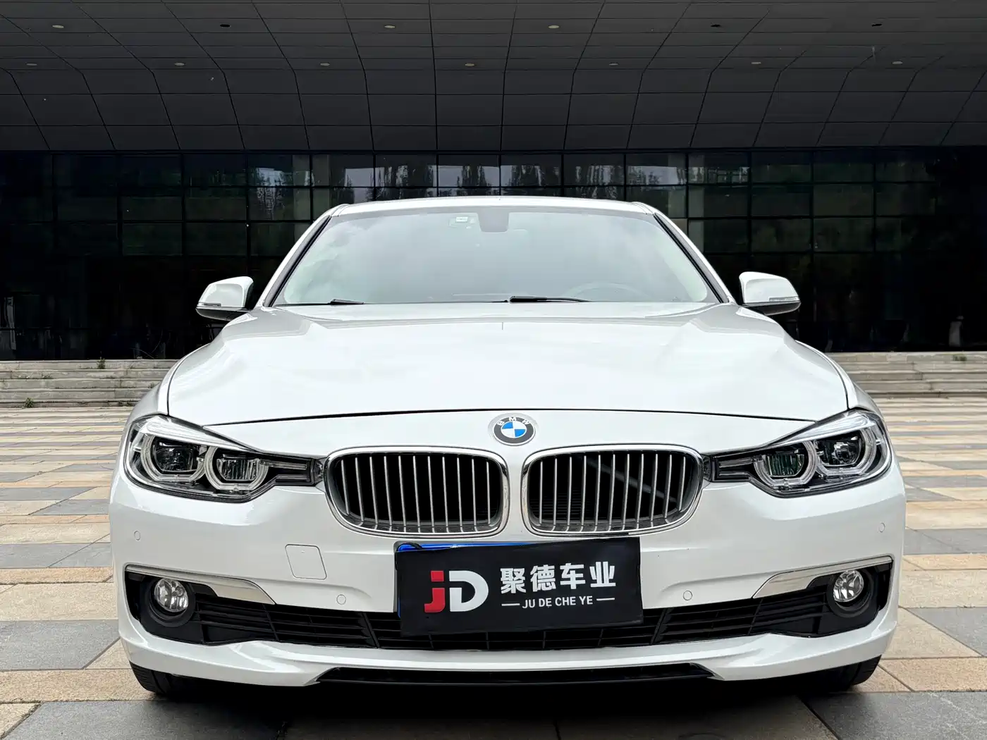 BMW 3 Series 2019 320Li Fashion Type фото 2