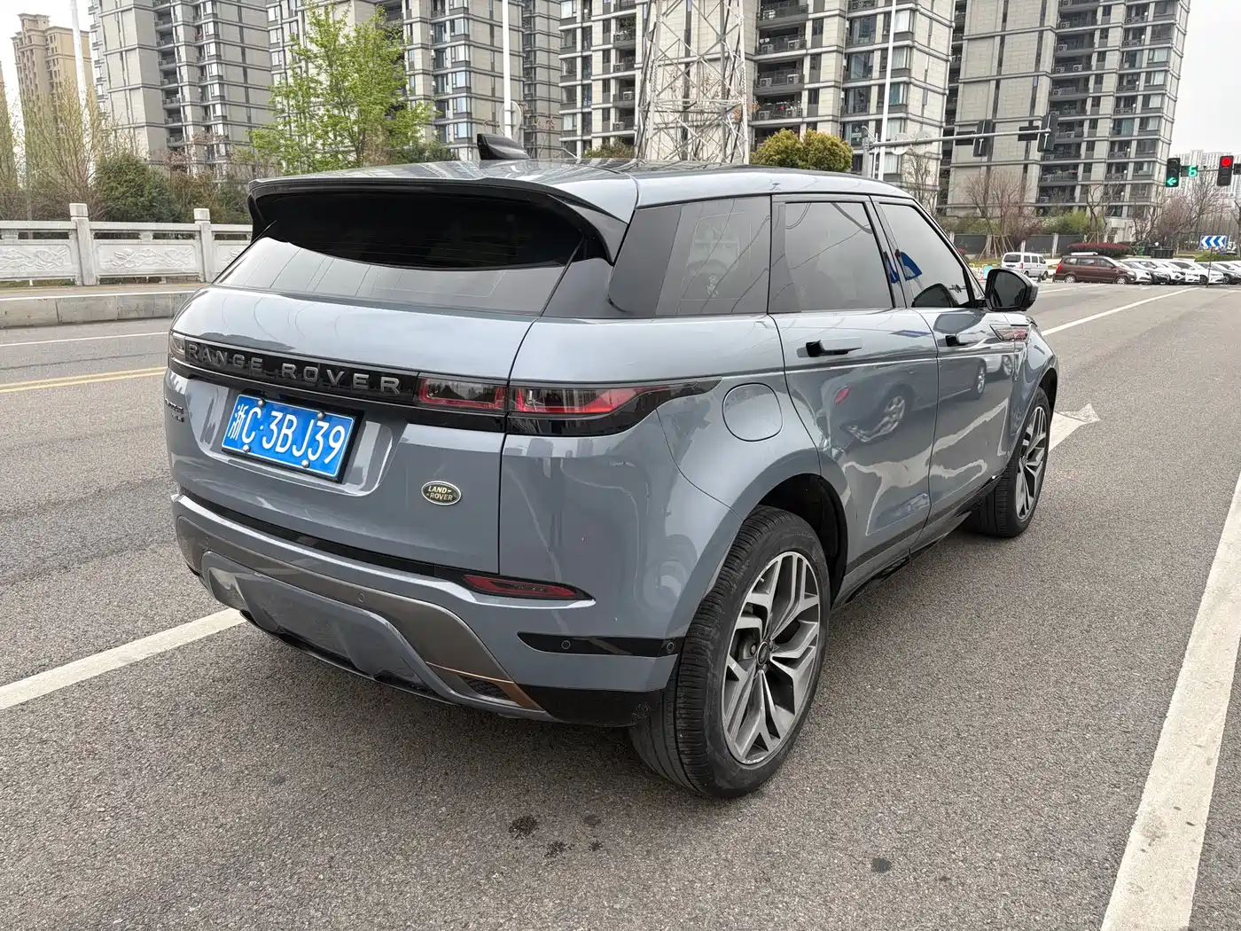 Land Rover Range Rover Evoque 2020 249PS R-DYNAMIC SE Sport Tech Edition фото 6