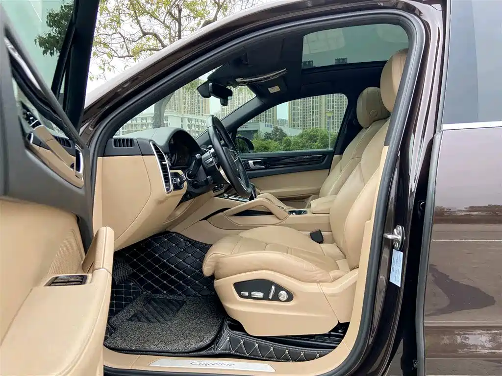 Porsche Cayenne 2018 Cayenne 3.0T фото 8