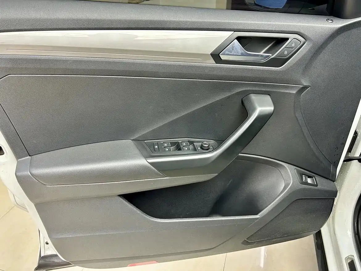 Volkswagen T-ROC 2022 280TSI DSG 2WD R-Line Pro PLUS фото 23