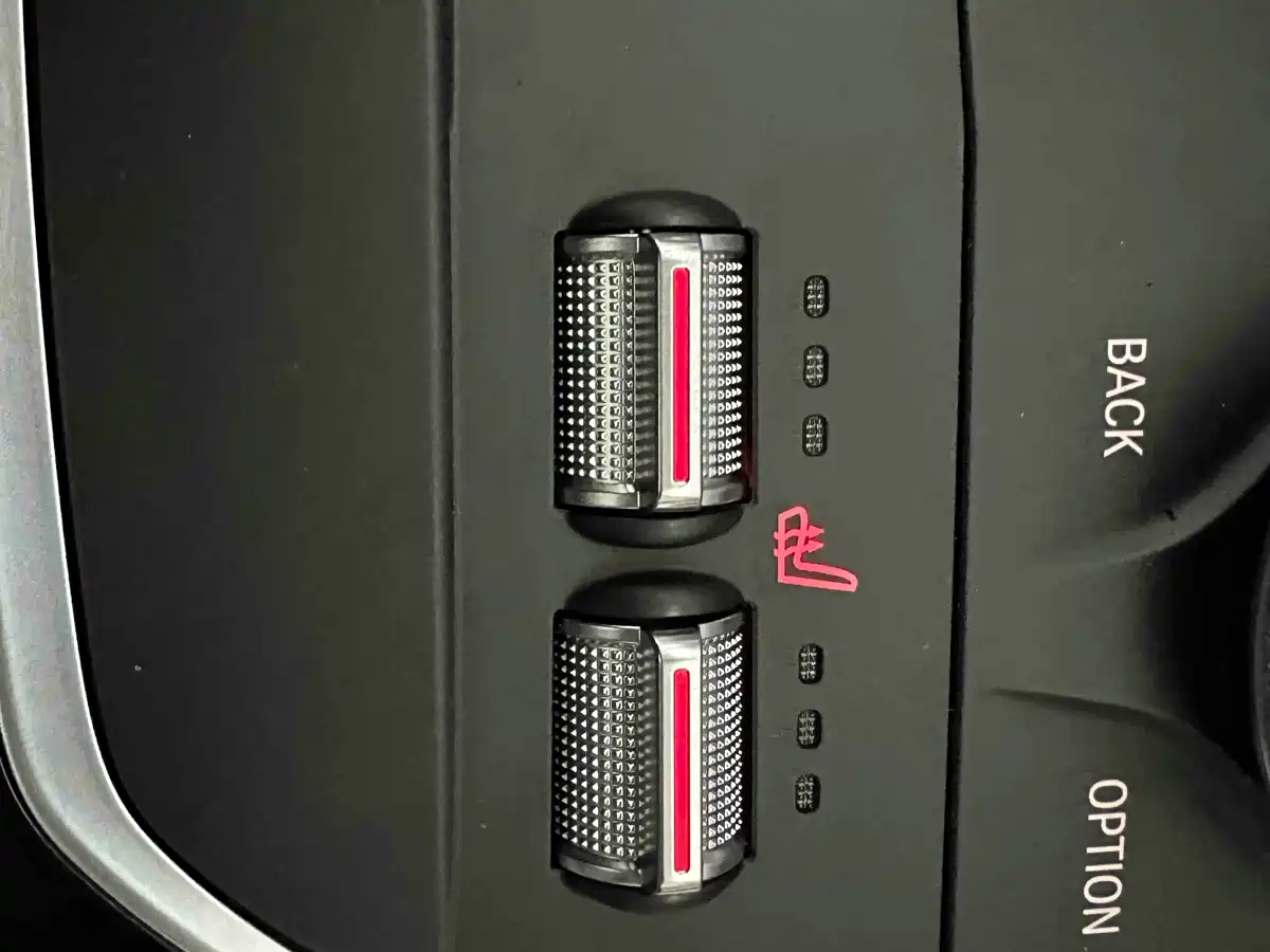 BMW 3 Series 2023 320Li M Sport Package фото 18