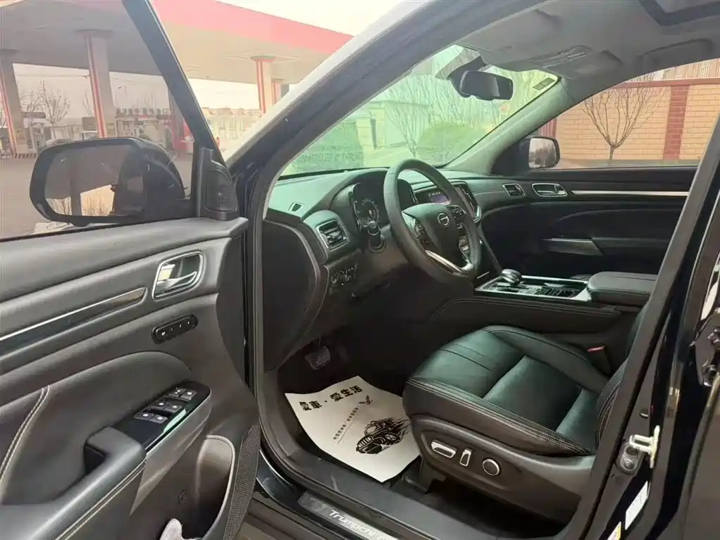 GAC Trumpchi Trumpchi GS8 2017 320T 2WD Luxury Smart Connect (7-seater) фото 4