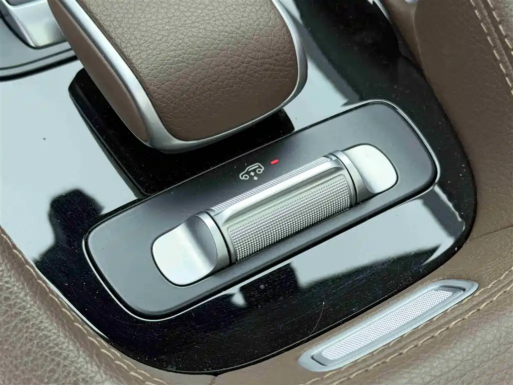 Mercedes-Benz GLS 2024 GLS 400 4MATIC фото 15