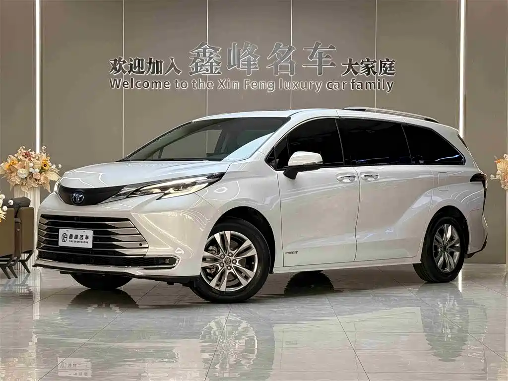 Toyota Sienna 2023 2.5L Hybrid Comfort Edition