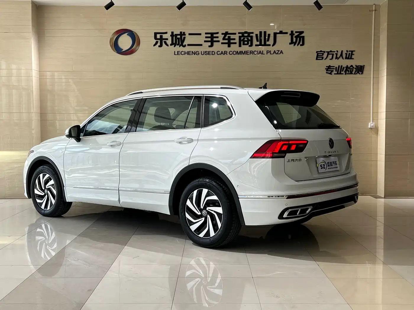 Volkswagen Tiguan L 2024 330TSI Automatic 2WD R-Line Premium Enjoyment Edition фото 17