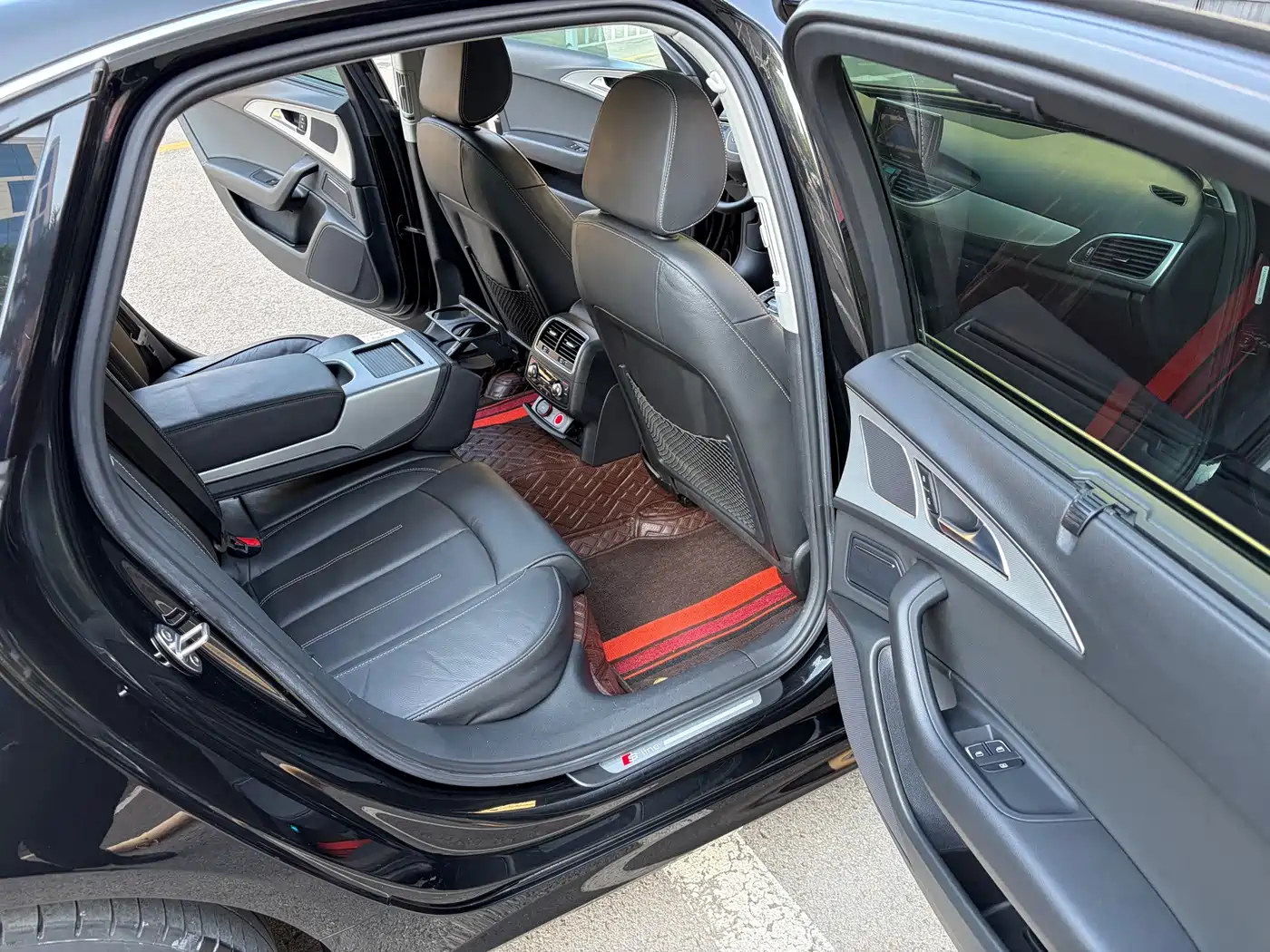 Photo 13 - Audi A6L