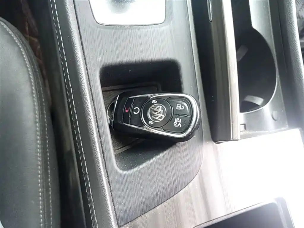 Buick LaCrosse 2018 Model 20T Elite Edition фото 9