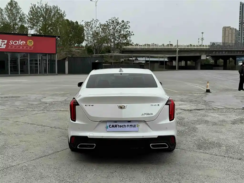 CADILLAC CT4
