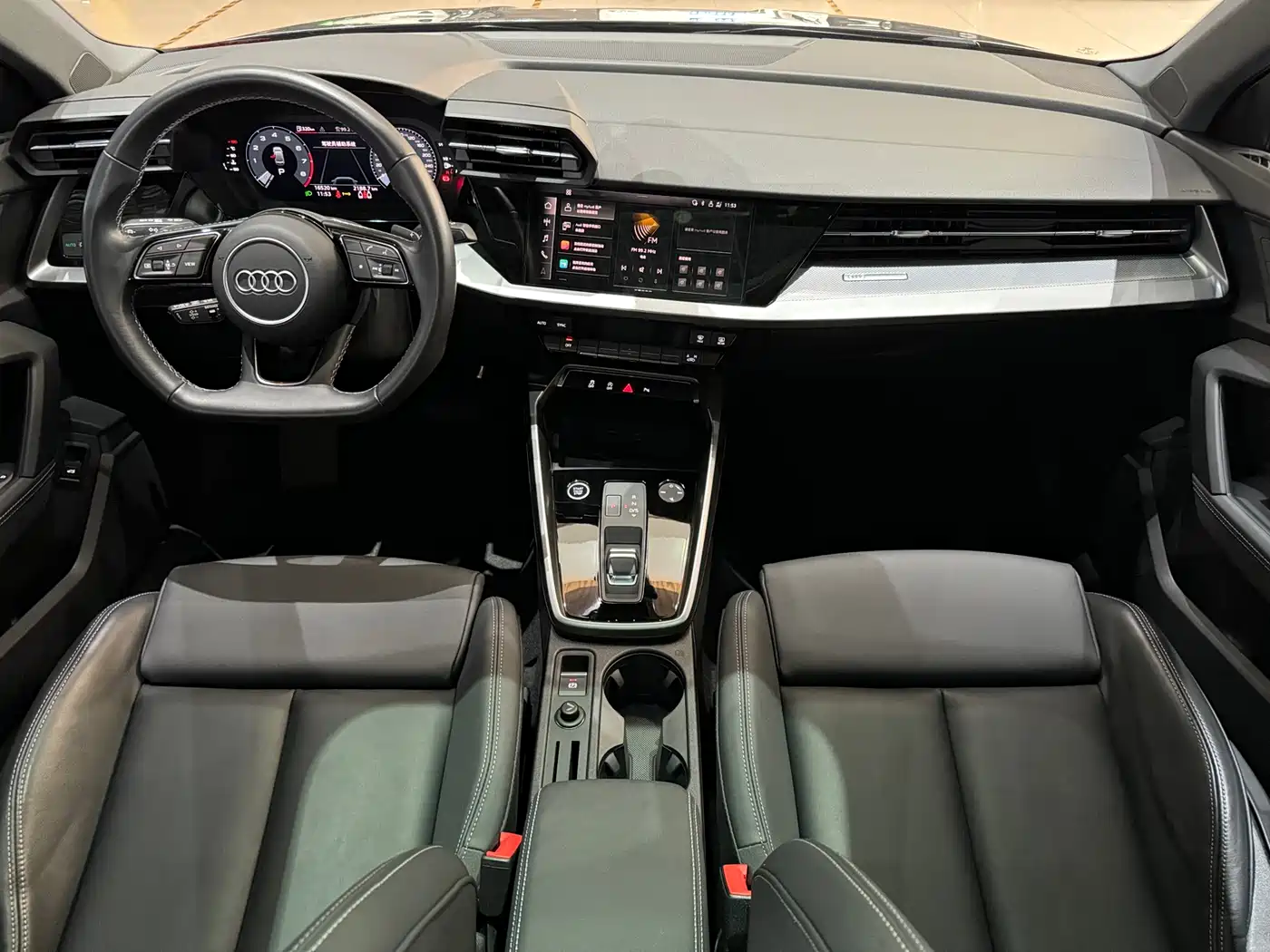 Audi A3 2024 Model A3L Limousine 35 TFSI Fashion Sport фото 6