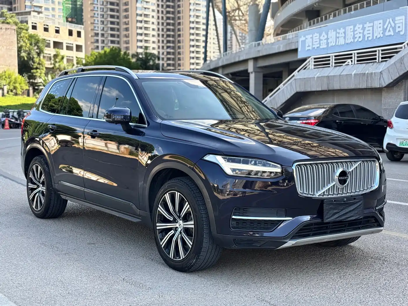 Фото 3 - Volvo XC90