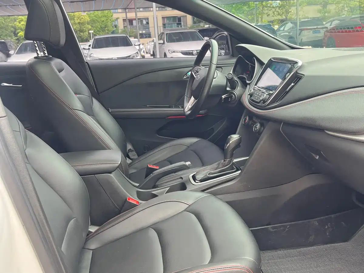Chevrolet Monza 2020 Mild Hybrid RS 330T Automatic Smooth Edition фото 8