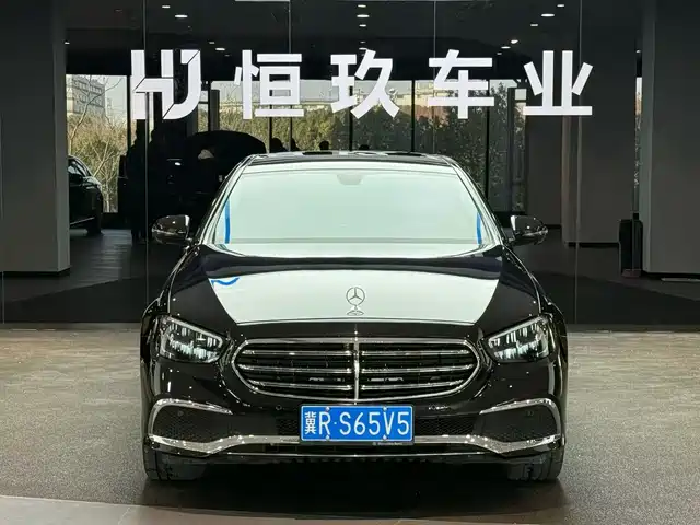 Mercedes-Benz E-Class 2023 E 300 L Fashion