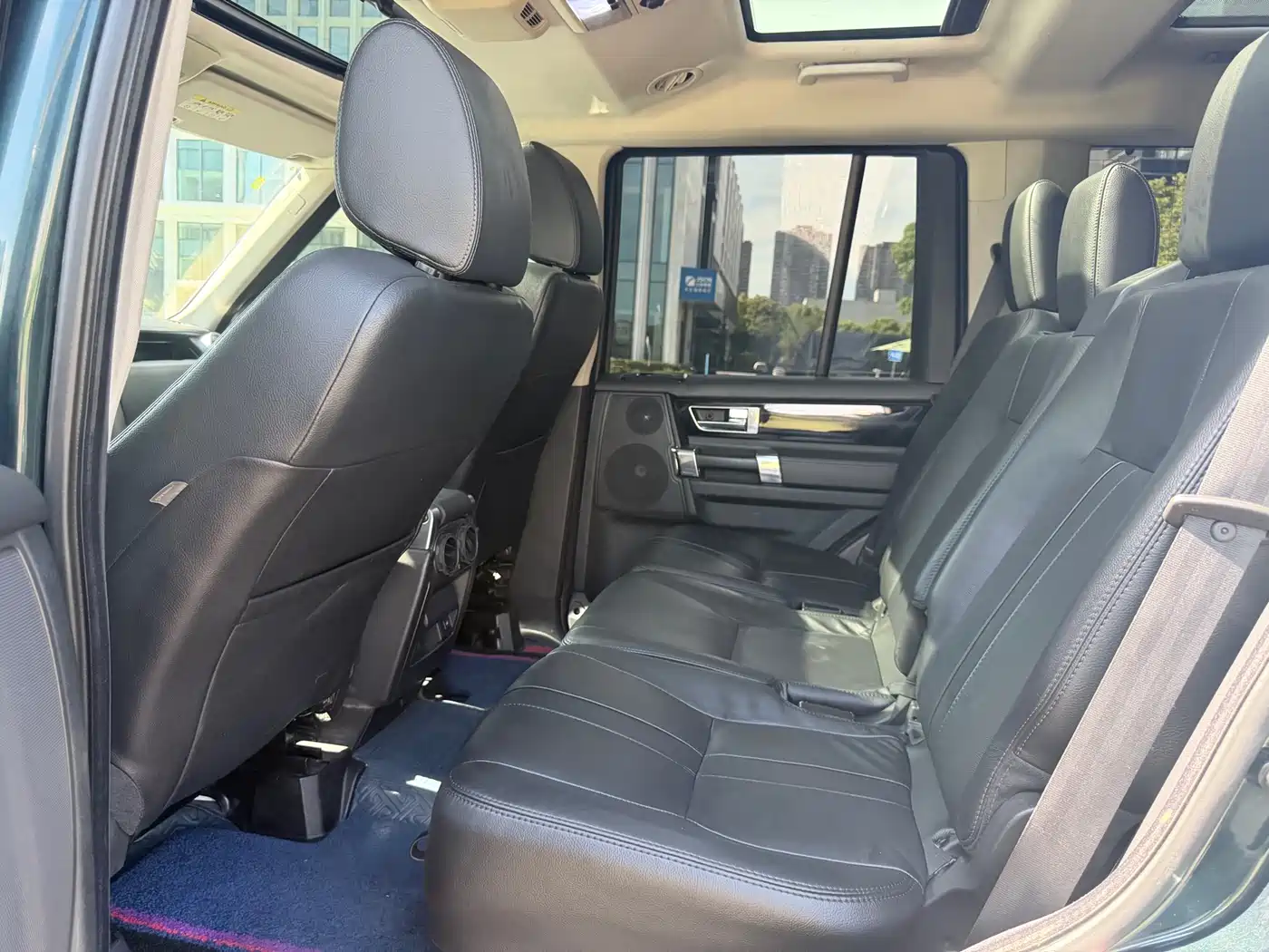 Land Rover Discovery 2013 3.0 SDV6 HSE Diesel фото 19