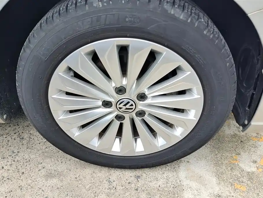 Volkswagen Lavida 2019 1.5L Automatic Trend Edition China VI фото 6