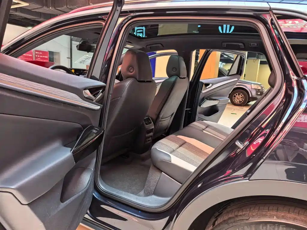 VOLKSWAGEN ID.4 CROZZ